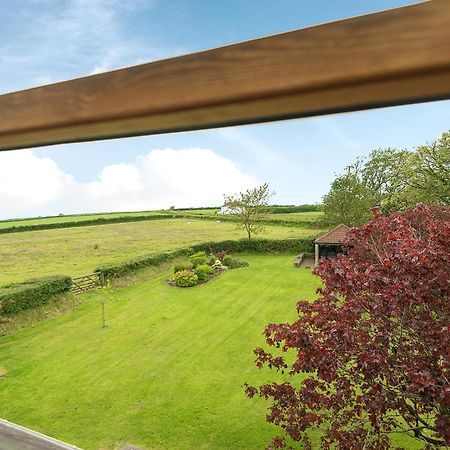 Kidwelly Farmhouse B&B Dış mekan fotoğraf