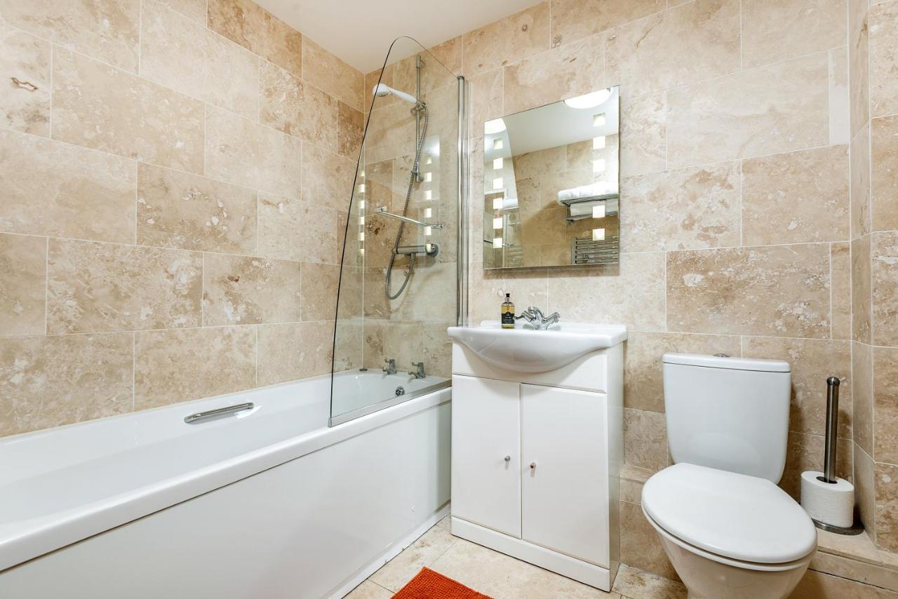 Kidwelly Farmhouse B&B Dış mekan fotoğraf